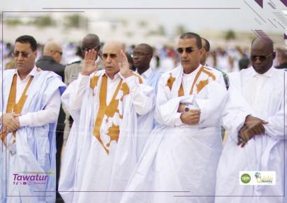 جوانب من أداء صلاة عيد الفطر المبارك، في مسجد ابن عباس.