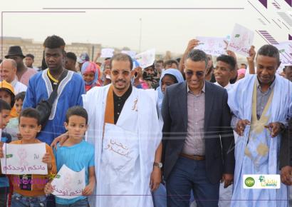جوانب من المسيرة التضامنية مع أطفال السرطان، التي نظمتها جمعية إيثار الخيرية للتكفل بمرضى السرطان، تحت شعار: مانكم وحدكم